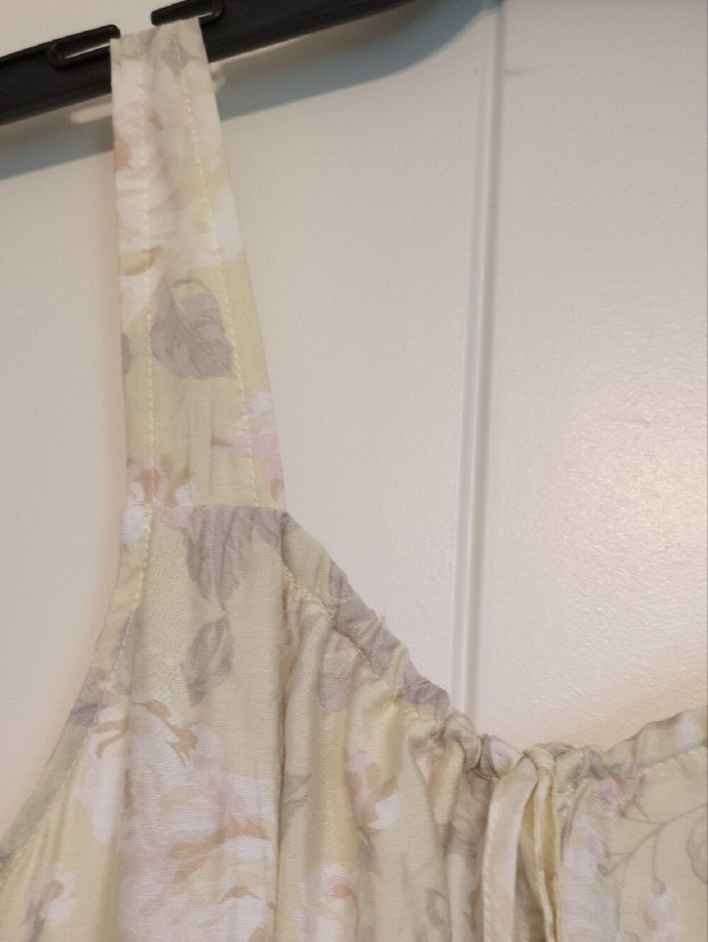Women's Cream Floral Maxi Dress - Picture 3 of 13